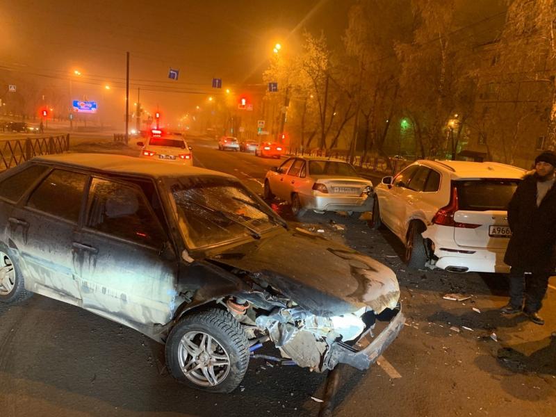 В Самаре на улице Гагарина произошло крупное ДТП