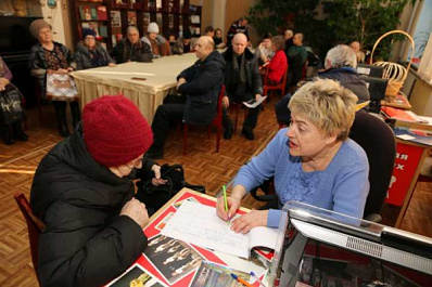 Более 200 самарцев посетили пункт оцифровки писем и фотографий участников ВОВ в первые дни работы