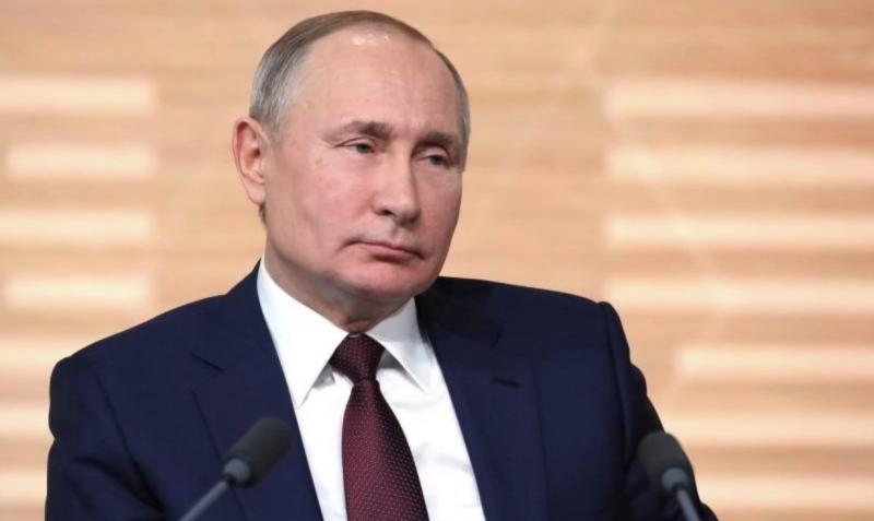 Владимир Путин поддержал идею развития сетей семейных многофункциональных центров