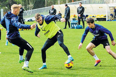 Самарские футболисты завершили зимние сборы