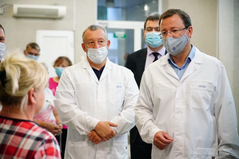 Дмитрий Азаров поставил задачу развивать направление реабилитации жителей после коронавируса и других заболеваний