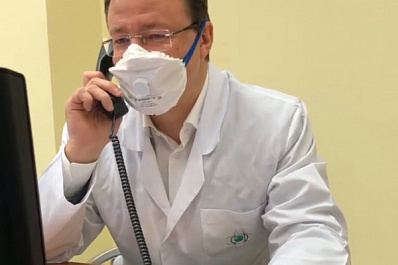 Дмитрий Азаров побывал в роли оператора контакт-центра Минздрава Самарской области