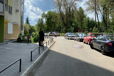 В Самаре при падении с 17 этажа погибла 16-летняя девушка