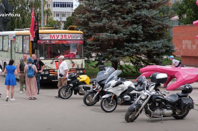 Через Самару проехал "Автобус Победы"