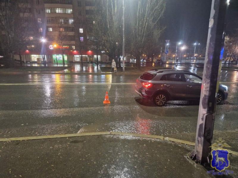 В Самаре три человека попали в больницу после столкновения Toyota и LADA