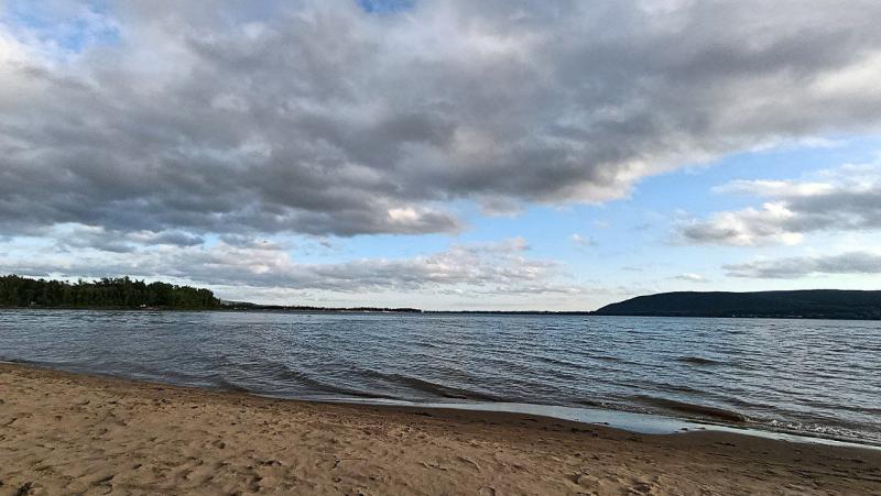 В Поволжье прошел ночной фестиваль плавания