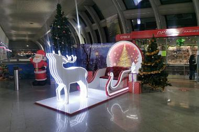 Новогодние фотозоны появились на самарском железнодорожном вокзале 