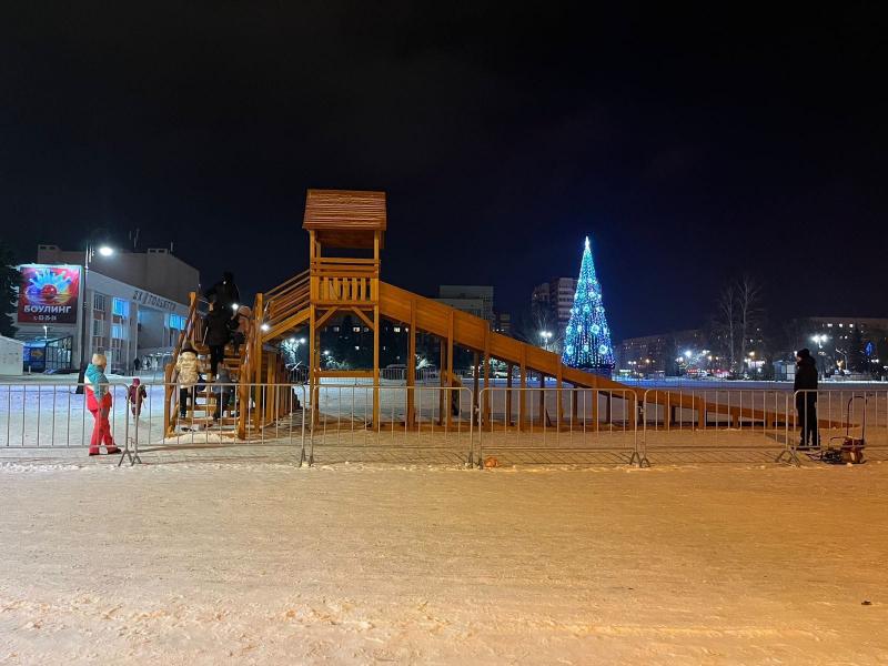 В Тольятти установили пять бесплатных горок для катания на тюбингах