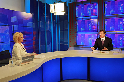 Дмитрий Азаров ответил на вопросы обманутых дольщиков Тольятти