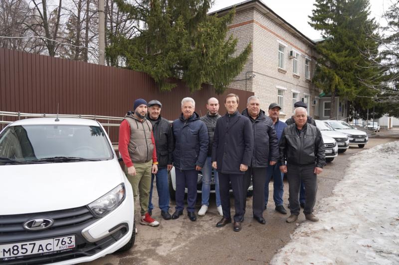 Медикам Кинельского района передали новые автомобили