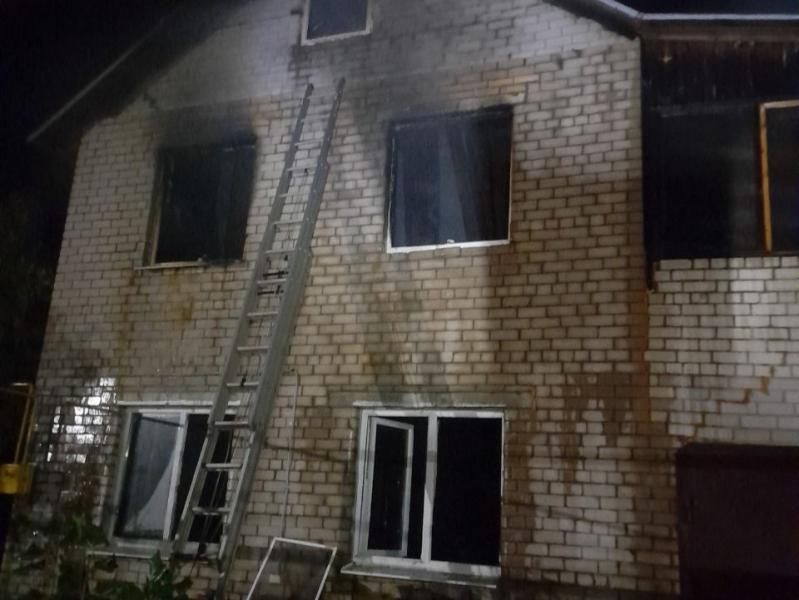 В селе Большая Каменка загорелся дом на 100 "квадратах"