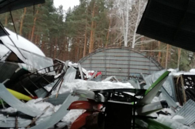 В Сызрани обрушилось 450 кв. м крыши здания СШОР