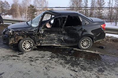 Влетел в бок: 3 человека попали в больницу из-за аварии под Самарой