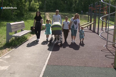 “Здесь соцподдержка поставлена на поток”: как воспитывает пятерых детей семья из Жигулевска