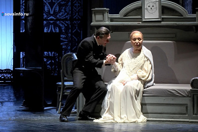 Владимир Путин наградил орденом Почета самарскую артистку Жанну Романенко