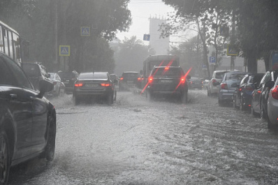 Сильный дождь и ветер: в Самарской области объявлен желтый уровень опасности