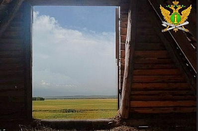 В Сызрани должник по алиментам прятался от приставов на сеновале