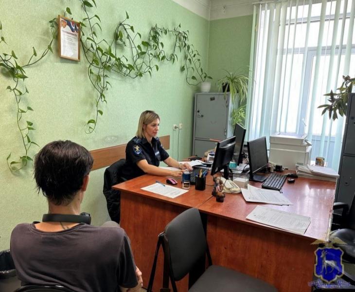 Пришел за мясорубкой: житель Новокуйбышевска похитил из квартиры бытовую технику