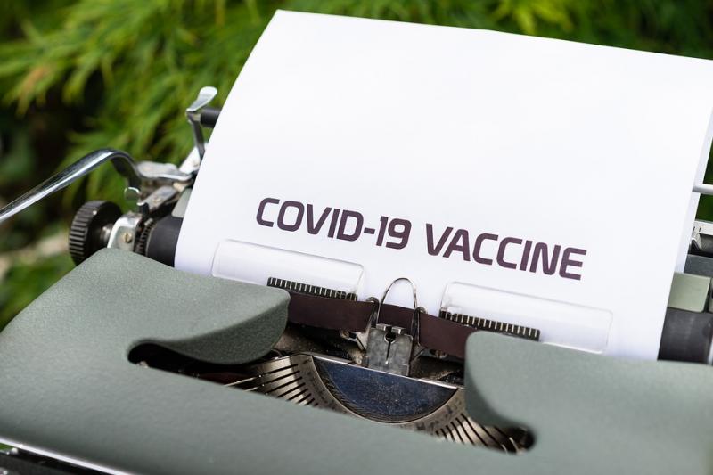 Гинцбург: подросткам после вакцинации от ковида следует воздержаться от тяжелых физнагрузок