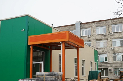 В областной детской больнице имени Н. Н. Ивановой завершается строительство операционного блока