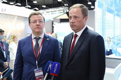 Полпред Президента РФ в ПФО Игорь Комаров отметил разработки Самарской области, представленные на ПМЭФ-2021