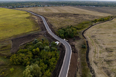 В Кинель-Черкасском районе отремонтировали два участка автодороги