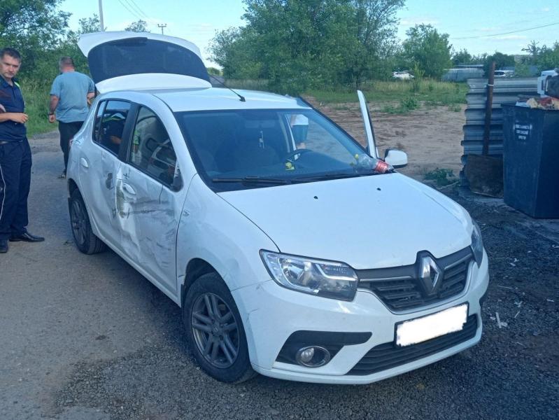 В Самарской области квадроцикл столкнулся с Renault Sandero