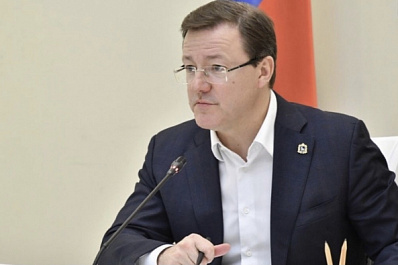 Дмитрий Азаров поручил главам городов взять на особый контроль работу по расчистке улиц от снега