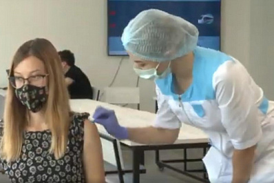 Студенты самарских вузов проходят вакцинацию от COVID-19 в учебных заведениях