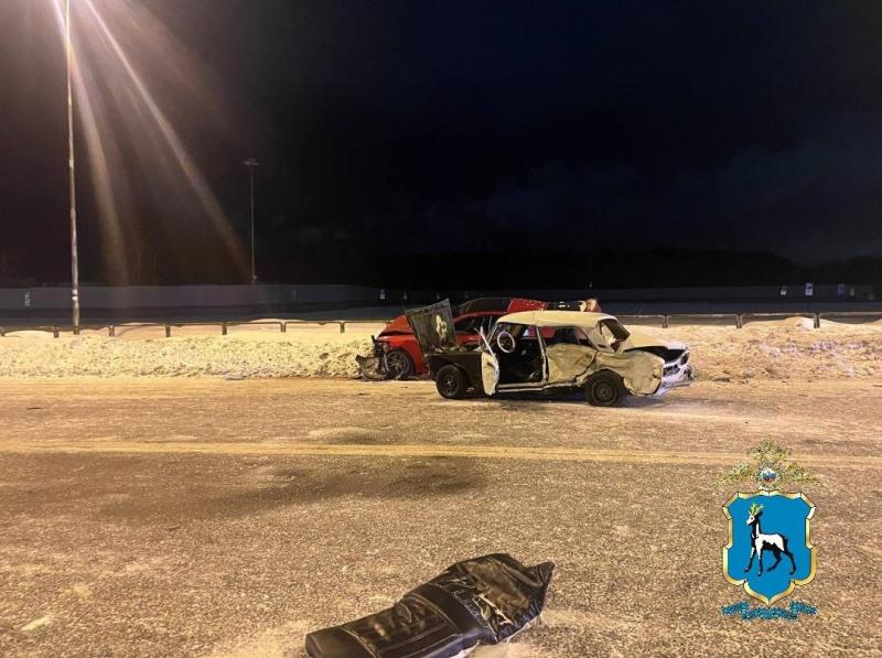 В Самаре ночью 21 января в ДТП погибла 16-летняя девушка