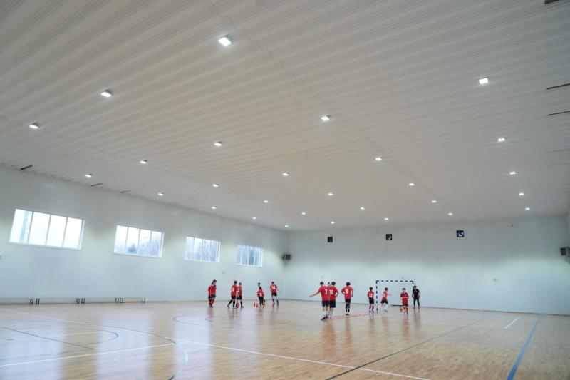 Губернатор Вячеслав Федорищев оценил новый ФОК в Смышляевке