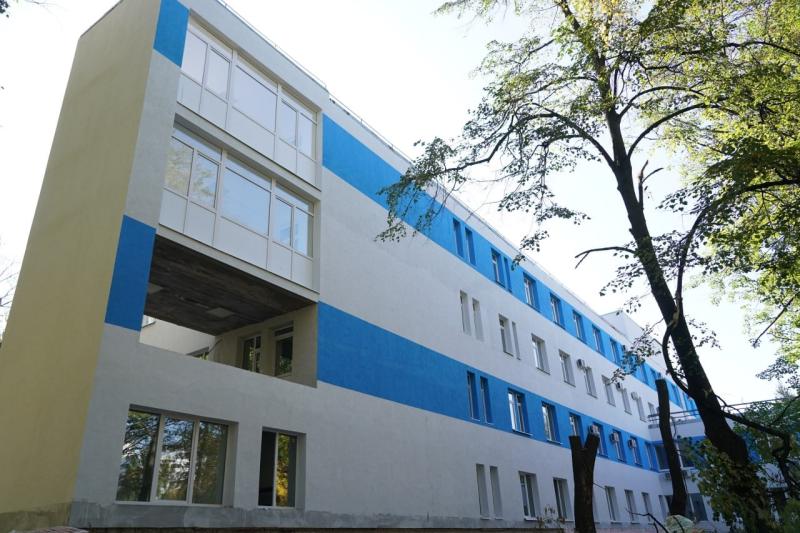 "Лечат" корпус: в Самаре обновляют стационар больницы № 8