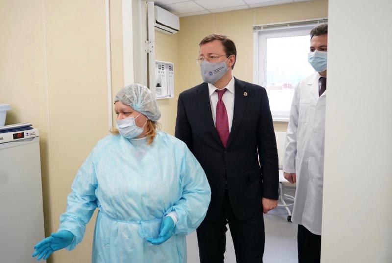 Дмитрий Азаров: "Современное медицинское оборудование должно служить людям"