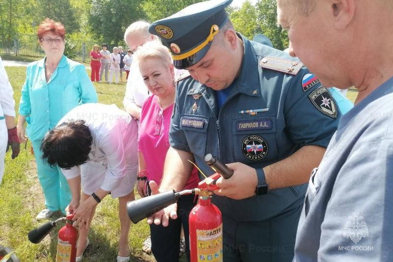 Тольяттинских медиков обучили действиям во время пожара