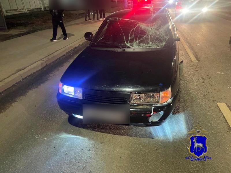 В Самаре водитель легковушки сбил парня, выходящего из трамвая