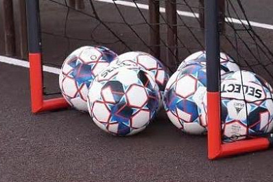 Футболисты Самарской школы олимпийского резерва получили новый инвентарь