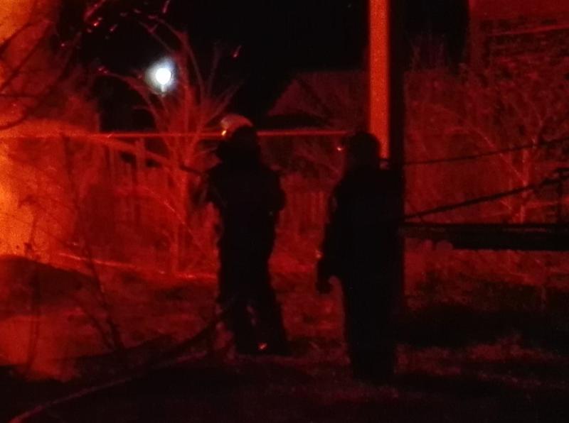 В Самарской области ночью 5 мая загорелась баня