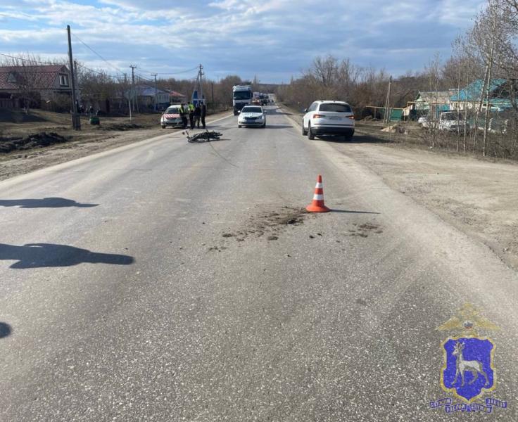 В Самарской области после ДТП госпитализировали 76-летнего водителя мопеда
