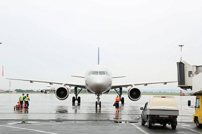 Сообщения о повреждении самолета в Поволжье пьяным мойщиком оказались фейком