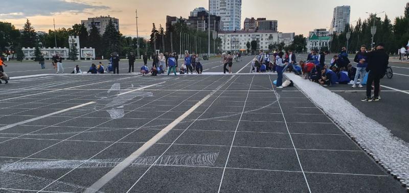 В Самаре на площади Куйбышева создают "Огненную картину войны"