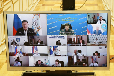 Дмитрий Азаров потребовал усилить контроль соблюдения запретов в пожароопасный период