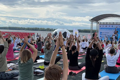 Осознанность, баланс и внутренняя гармония: в Самаре отметили Международный день йоги