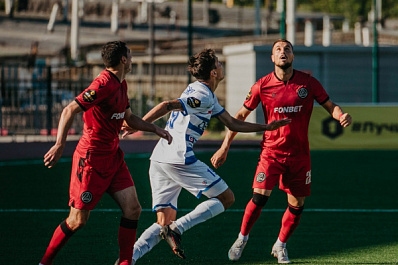 Тольяттинский "Акрон" сыграл вничью с "Черноморцем"