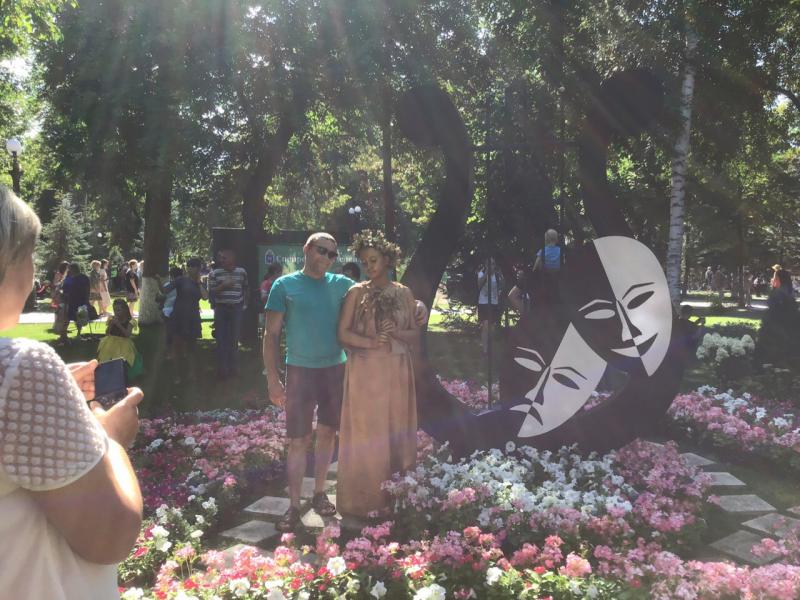 Карнавал, встреча с Васильевым и песни Шаляпина: в Самаре проходит "Фестиваль цветов"