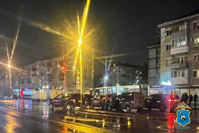 В Самаре 4 иномарки попали в массовое ДТП