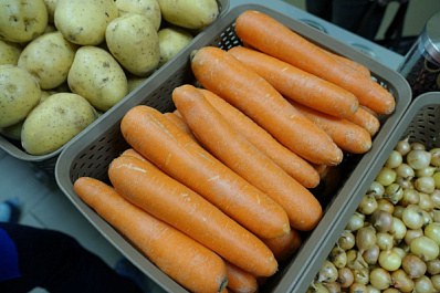 Иммунолог Екатерина Чернышова рассказала, чем нужно мыть продукты перед готовкой