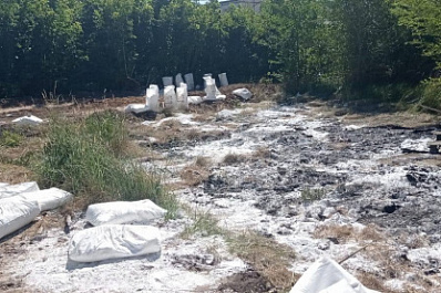 В Тольятти после утечки серной кислоты обработали около 400 кв. метров грунта