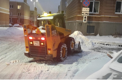 В Самаре борются с последствиями первого снегопада