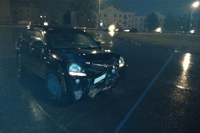 Капот всмятку: в Самаре мужчина на Hyundai не вписался в поворот