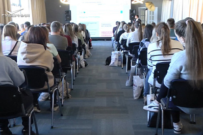 Жительницы Самарской области проходят бесплатное обучение по восстановлению после родов и грудному вскармливанию